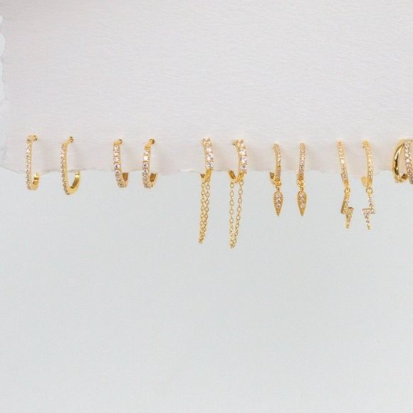 Perfect Huggies Dainty Pave Huggies High Quality gold Huggies Cubic Zirconia - Picture 9 of 14